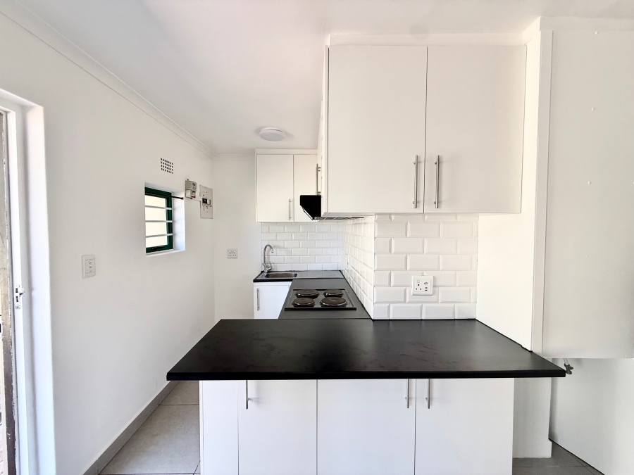 2 Bedroom Property for Sale in Table View Western Cape